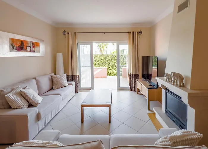 Beautiful Family T3 Townhouse With Pool
