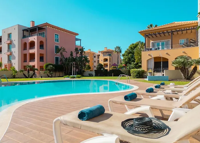 Beautiful Family T3 Townhouse With Pool 公寓