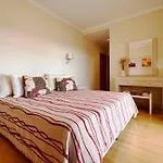 Beautiful Family T3 Townhouse With Pool Apartament *