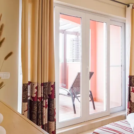 Apartment Beautiful Family T3 Townhouse With Pool Vilamoura