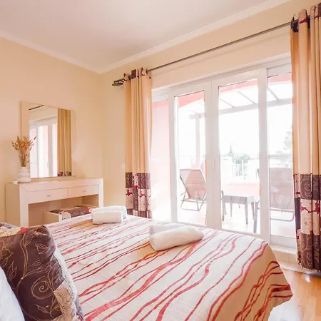 Beautiful Family T3 Townhouse With Pool