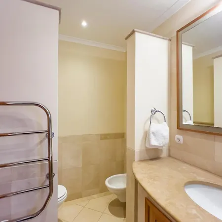 Beautiful Family T3 Townhouse With Pool * 빌라모라