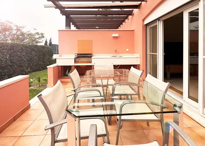 Beautiful Family T3 Townhouse With Pool